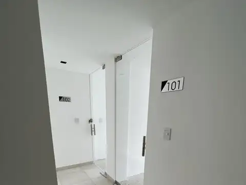 Oficina en Venta con 1 cochera