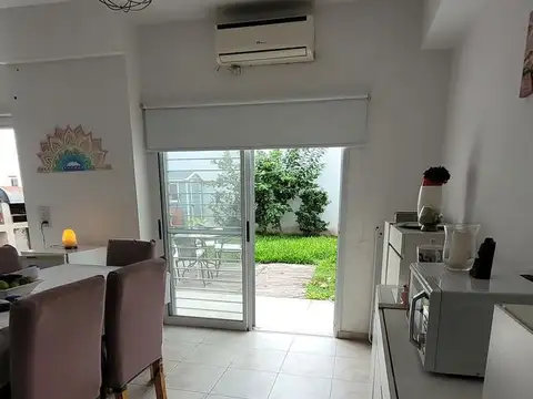 Departamento tipo duplex en venta - La Plata centro.