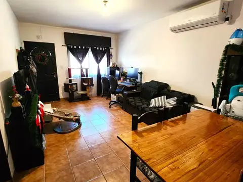 Depto Tipo Casa en Venta de 3 ambientes