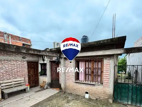 CASA 4 DORMITORIOS VENTA B° ROBERTO ROMERO