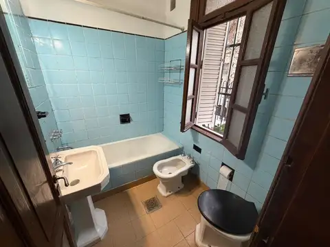 Casa en Venta 5 ambientes con terraza y patios