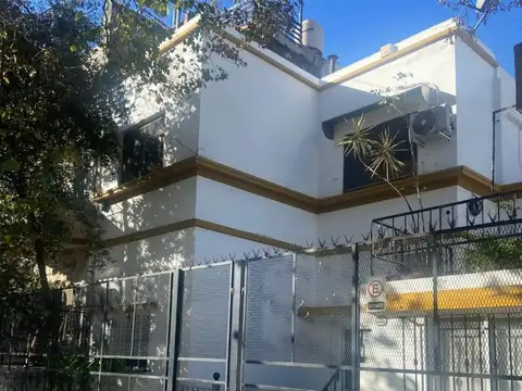 Depto Tipo Casa en Venta de 4 ambientes