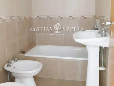 Depto Tipo Casa en Venta con 1 cocheras