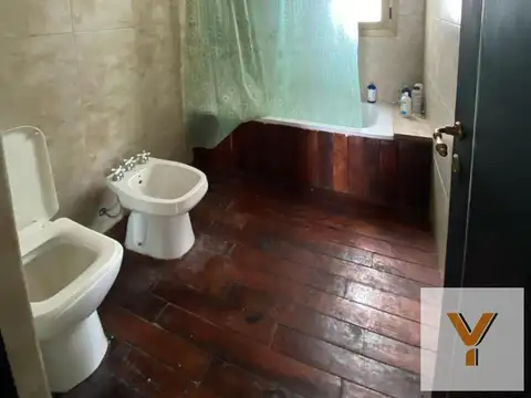 Casa 4 ambientes con 3 baños