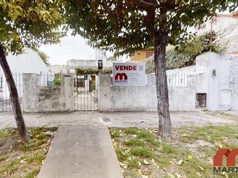 Casa en Venta a reciclar sobre terreno de 10x25 en Boulogne