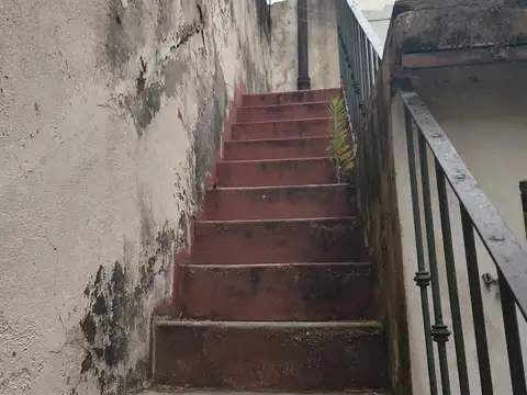 Depto Tipo Casa 7 ambientes con 3 baños