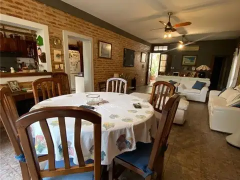 LOPEZ Y PLANES 200, Piso P.B.