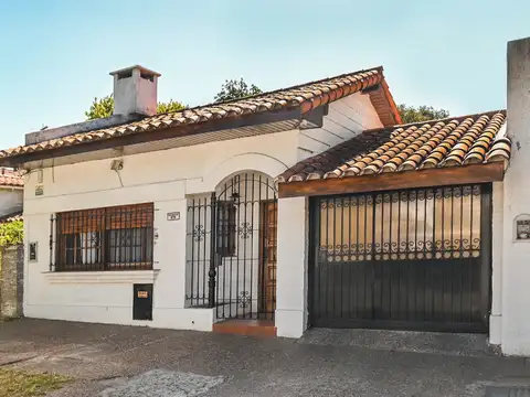 Casa de 5 Ambientes en Villa Sarmiento