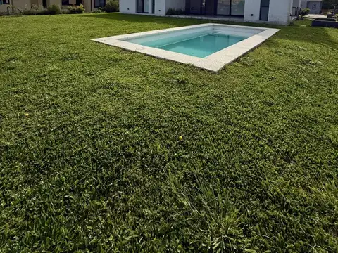 Casa en Alquiler de 4 dormitorios