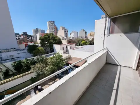 Excelente dto Monoambiente al contrafrente muy luminoso