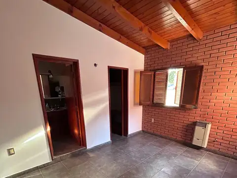 Casa en venta c/ cochera en Centro