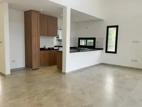 Casa  en Venta en Barrio Santa Elisa, Pilar del Este