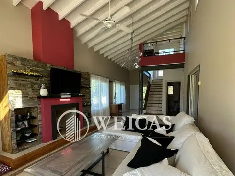 Casa en Alquiler de 3 dormitorios