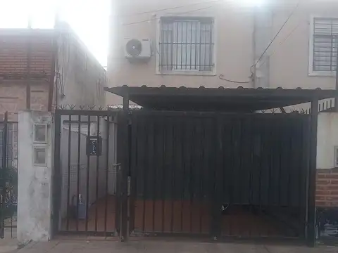 Depto Tipo Casa en Alquiler de 3 ambientes