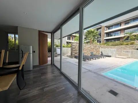 Departamento en Alquiler en Sección 10 Residencial Los Cerros, USD 1.200