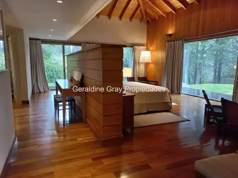 Casa en venta de 6 dormitorios c/ cochera en Chapelco Golf & Resort