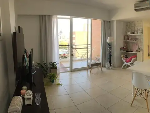 Leon Guruciaga 100