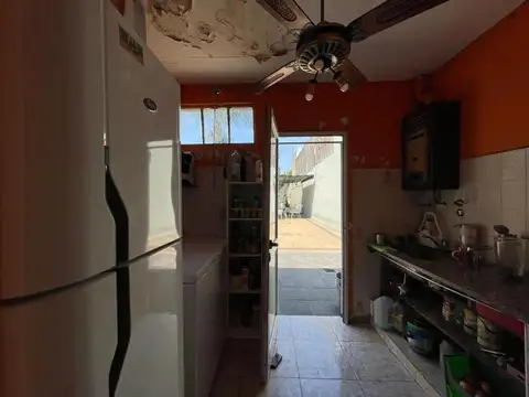 PARA MILLONARIOS DE PROYECTOS lote largo mitad de cuadra