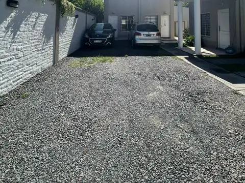 Depto Tipo Casa en Alquiler de 2 dormitorios