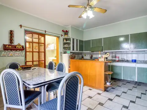 Venta casa 3 amb+Dep+Deposito C/Coch- B° Naon
