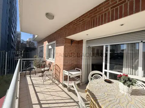 Avenida Juan Bautista Alberdi 500, Piso 2