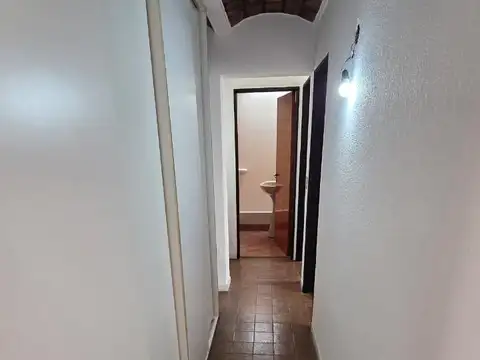 Depto Tipo Casa en Alquiler en Lomas de Zamora, $ 950.000