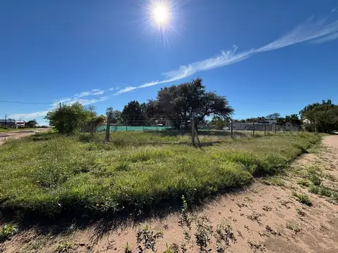 Terreno en esquina de Leher y Juliana Villar