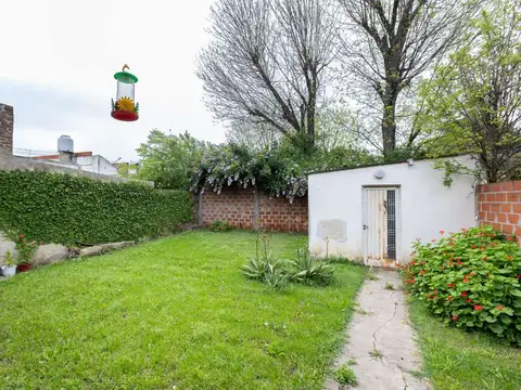 Casa 6 ambientes con 3 baños