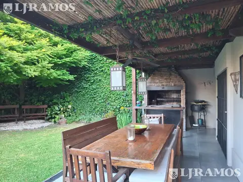 VERANO 2027 - MUY BUENA CASA /EXCELENTE UBICACION /LA HORQUETA . ENERO 2027