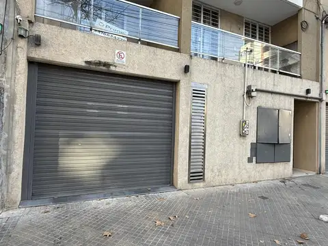 Cochera en venta en barrio Lourdes - Rosario