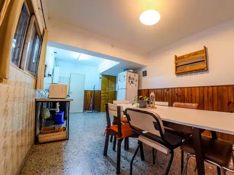 Casa 4 ambientes con 1 baño