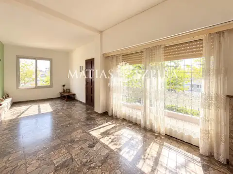 CASA EN VENTA 3 AMBIENTES EN VILLA SARMIENTO