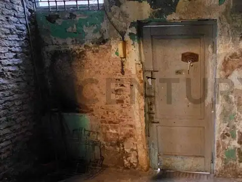 PH 2 AMBIENTES CON PATIO OPORTUNIDAD PARA RECICLAR EN EL CORAZÓN DE SAN TELMO – IDEAL INVERSORES Y F
