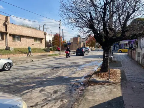 Terreno en Venta en Alberdi, USD 65.000