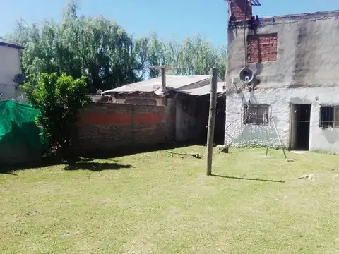 Casa 4 ambientes con 1 baño