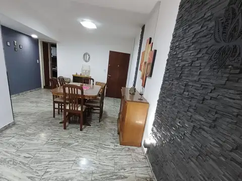 VENTA 5 AMB. CON BALCON Y PATIO. BAJÓ VALOR 