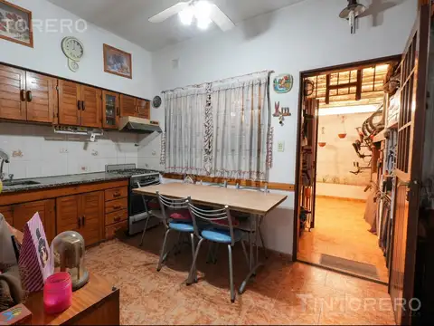 Depto Tipo Casa en Venta en Ramos Mejia, USD 120.000