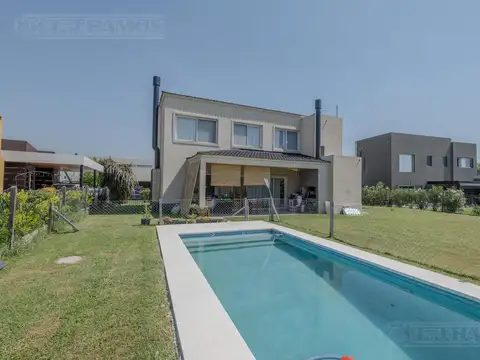 Casa en Venta al Este