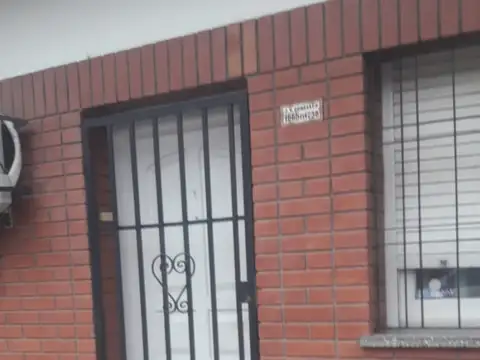 Joaquín V. González 1600