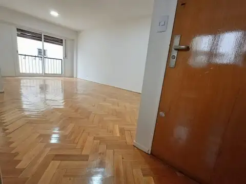 VENTA DEPARTAMENTO 3 AMBIENTES RECOLETA REFACCIONADO TODO LUZ
