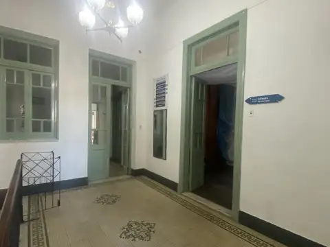 Casa en PH | 5 dormitorios | primer piso por escalera | Berisso