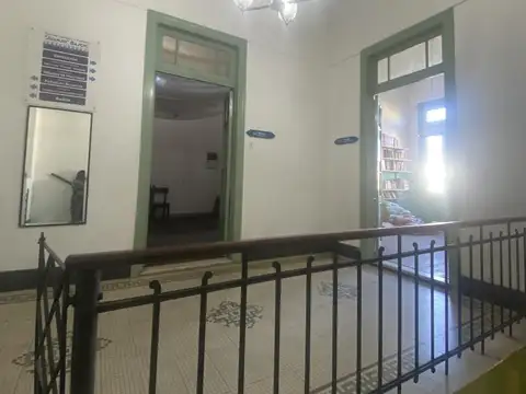 Depto Tipo Casa en Venta de 8 ambientes