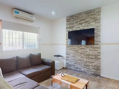 CASA EN VENTA EN LA PLATA 3 DORMITORIOS