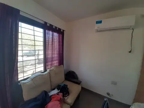 Casa 2 ambientes con 1 baño