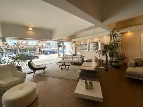 Local en Venta en Península, USD 890.000