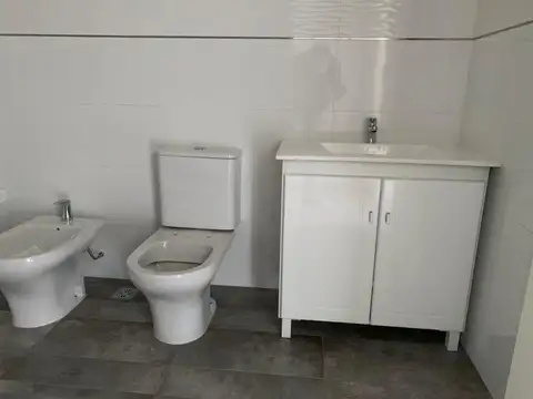 EXCELENTE DUPLEX 5 AMBIENTES A ESTRENAR VILLA ADELINA