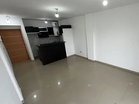 Departamento en Alquiler en Quilmes, $ 650.000