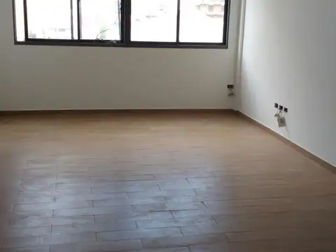 VENTA OFICINA 1 AMBIENTE EN EXCELENTE UBICACION 38 MTS