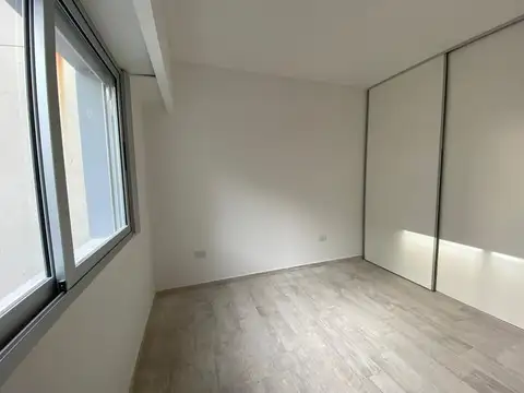 Hipolito Yrigoyen 1500, Piso 5