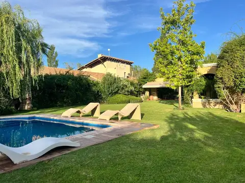 Casa en Venta de 4 dormitorios